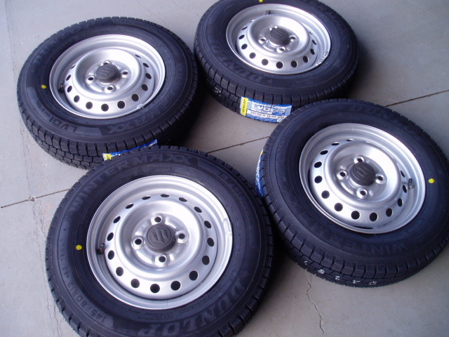 【スズキ純正】ウインターマックス最新モデル★145/80R12 80/78N キャリィ等 145&frasl;80R12 80&frasl;78N ダンロップ LMG OFF-STYLE 333921年
