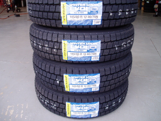【スズキ純正】ウインターマックス最新モデル★145/80R12 80/78N キャリィ等 145&frasl;80R12 80&frasl;78N ダンロップ LMG OFF-STYLE 333921年