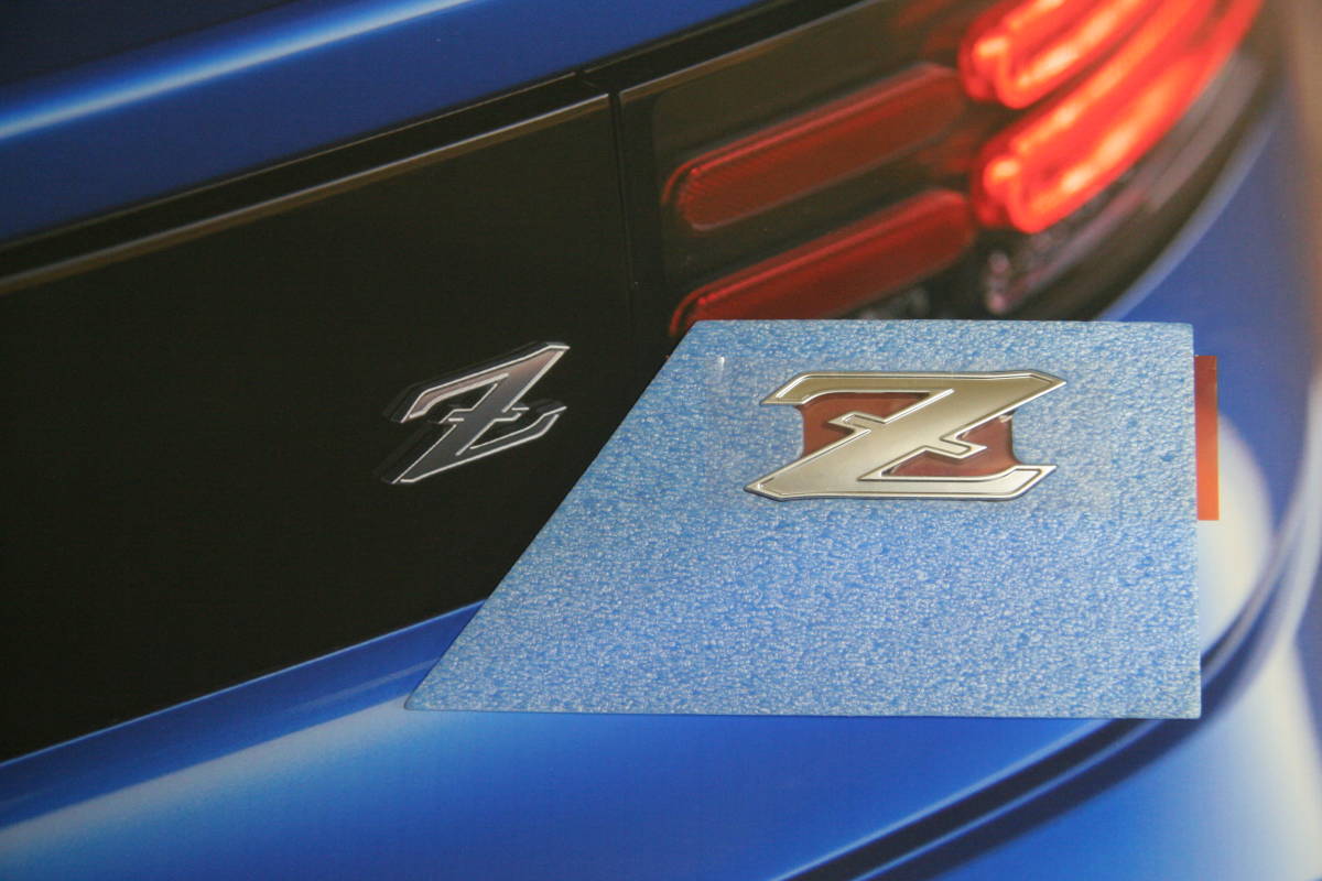フェアレディRZ34 北米仕様 リアエンブレム nissan 逆輸入