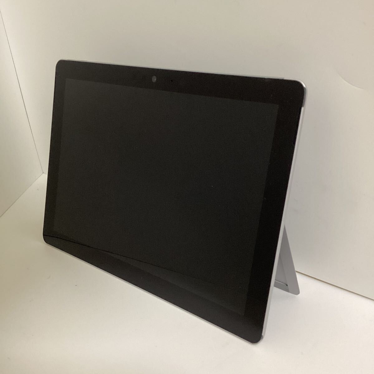Microsoft Surface Go model:1824 Pentium 4415Y 1.60GHz 4GB SSD64GB