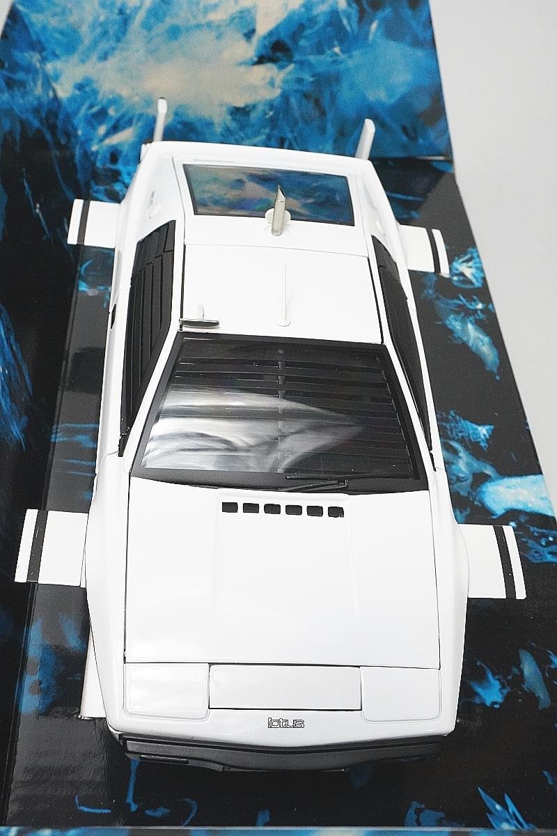Autoart オートアート 1/18 ロータス エスプリ タイプ79 サブマリン
