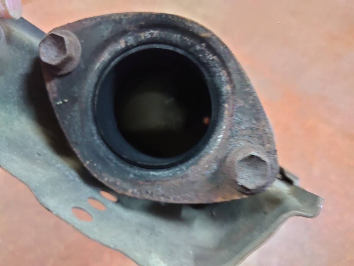 稀少　当時もの　AE86　レビン　トレノ　触媒　カバー付き　キャタライザ　４A-G　４AG AE86 トレノ レビン フィンタイプ 熱対策 AE86「カローラレビン／スプリンタートレノ」が発売