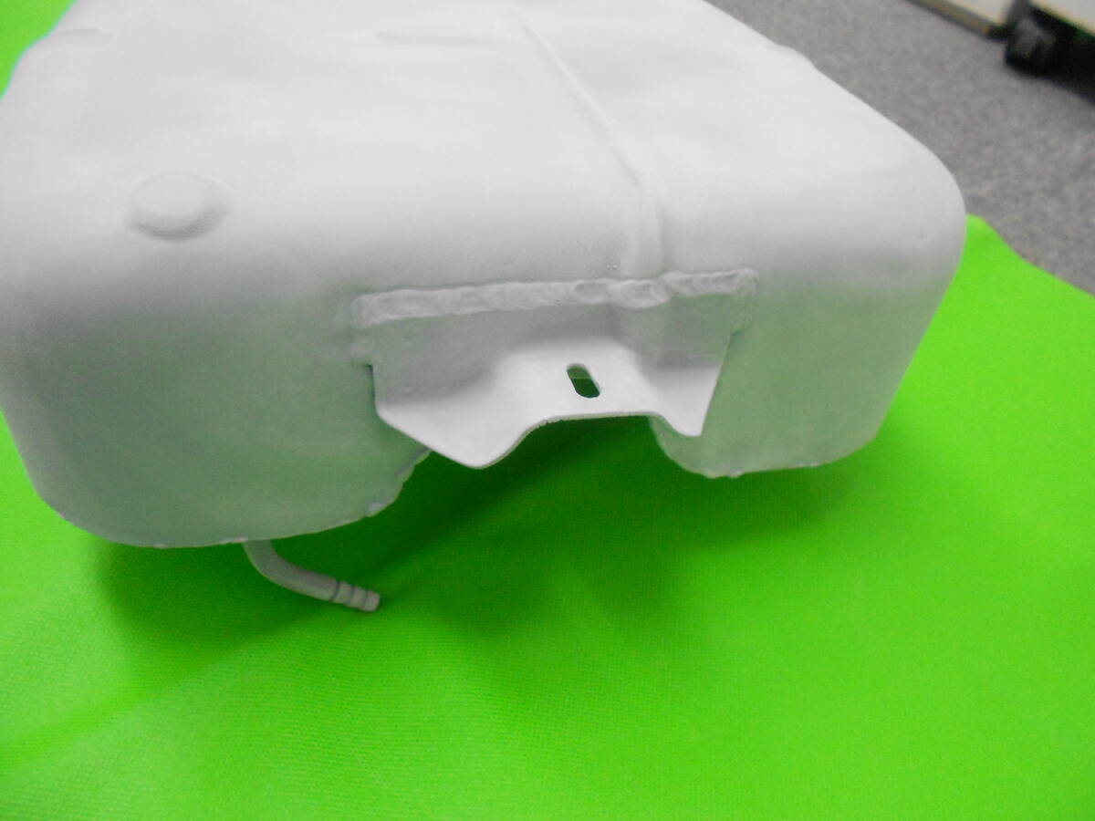 富士重工　ラビットスクーター　S301　燃料タンク　後ろ1本止め_3