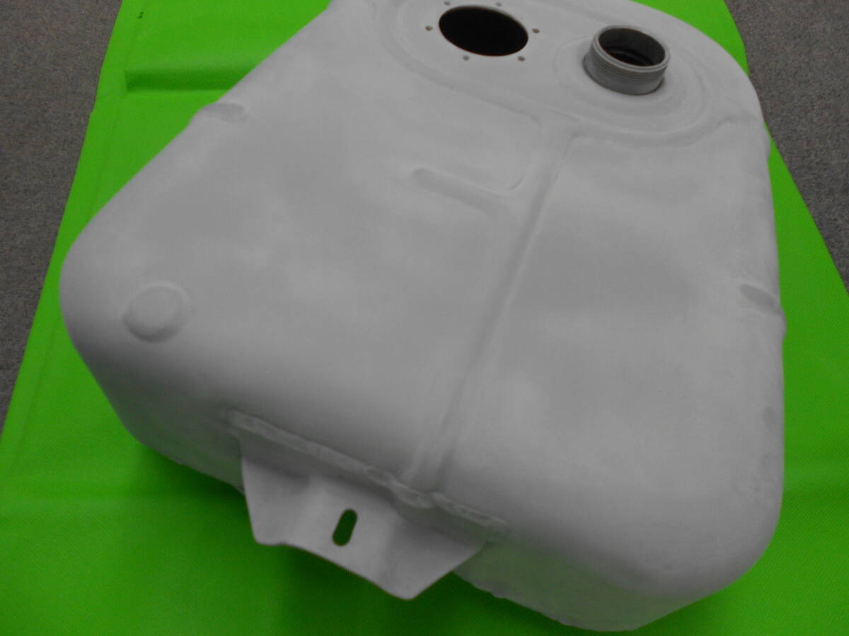 富士重工　ラビットスクーター　S301　燃料タンク　後ろ1本止め_4