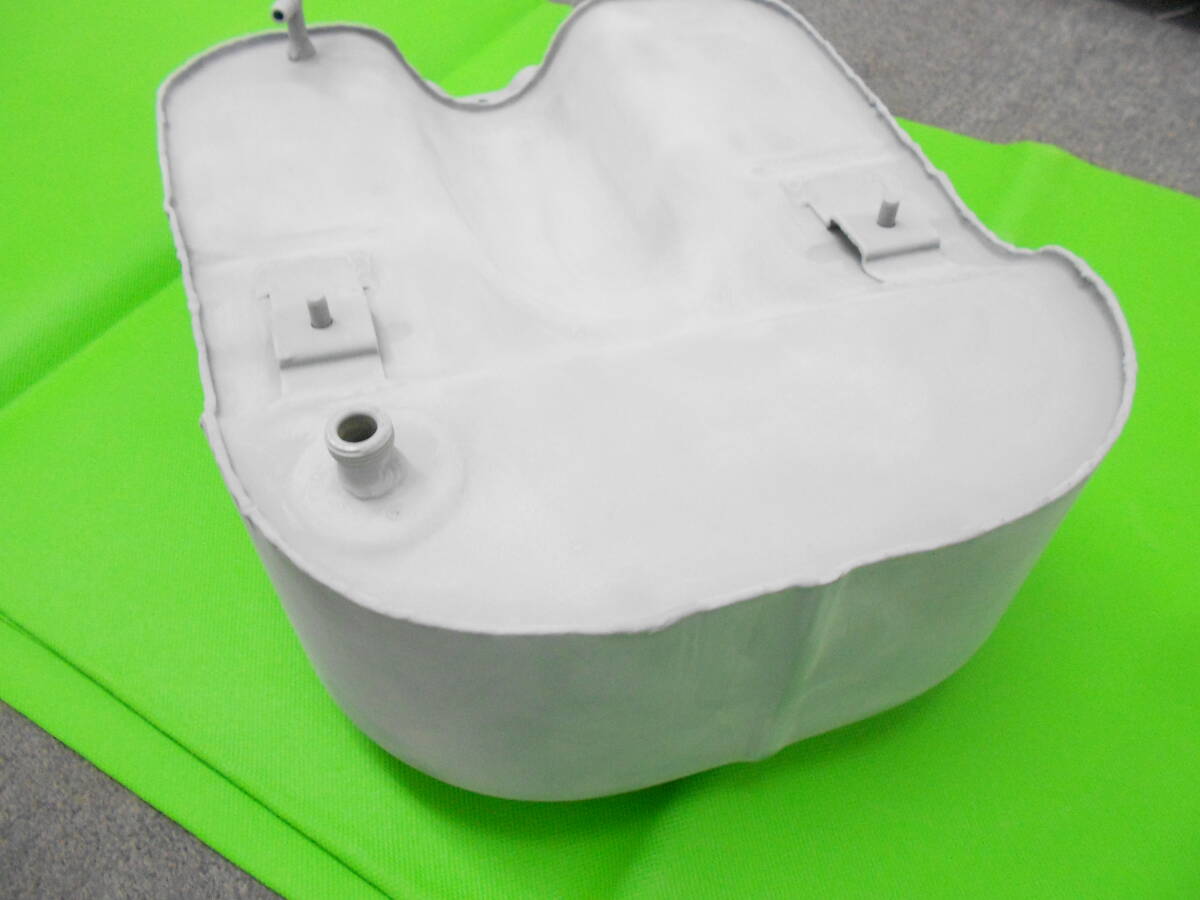 富士重工　ラビットスクーター　S301　燃料タンク　後ろ1本止め_6