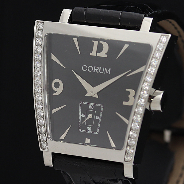 1円 保/箱付 稼働 新品同様 コルム トラピーズ 106.406.47 ダイヤベゼル 黒文字盤 スモセコ QZ メンズ腕時計 NSY 0016500 2JWT_1