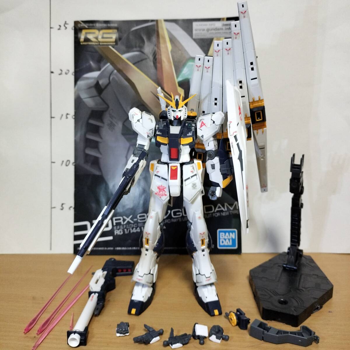 RG 1/144 νガンダム 完成品 ガンダム 逆襲のシャア ガンプラ ジャンク