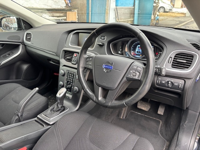 【売切】低走行！安全機能充実 ボルボ V40-T4 無事故/実走行 車検長期残（R8/7迄）乗って帰れます_5