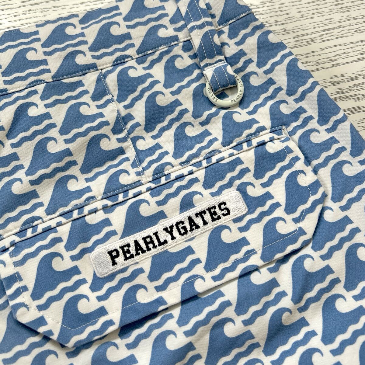 ☆超美品☆PEARLY GATES パーリーゲイツ / W84-88㎝ / PG89 wave総柄