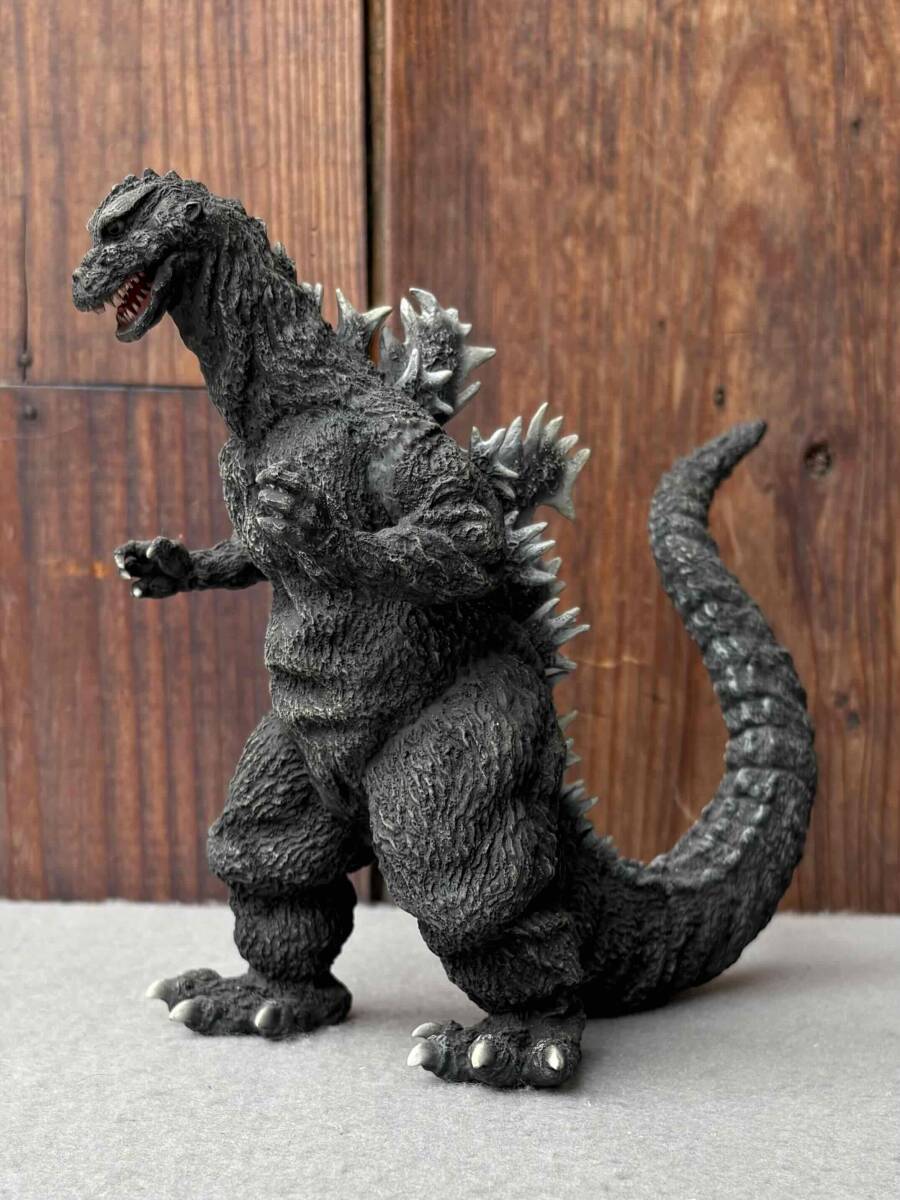 ゴジラの逆襲 ゴジラ1955 ソフビキット完成品(ゴジラ)｜売買された