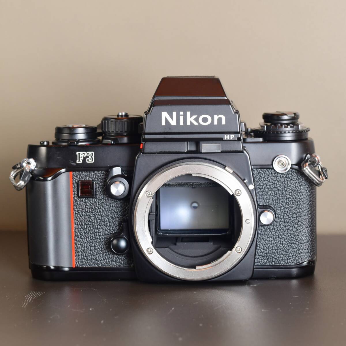 美品【動作確認動画あり・分解清掃済み 19】動作快調 Nikon F3 HP
