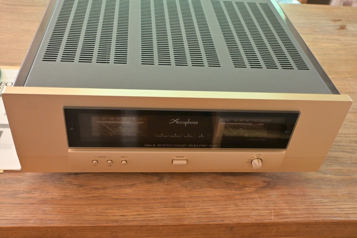 Accuphase　アキュフェーズ　 A-30 パワーアンプ　美品で完動品　_3