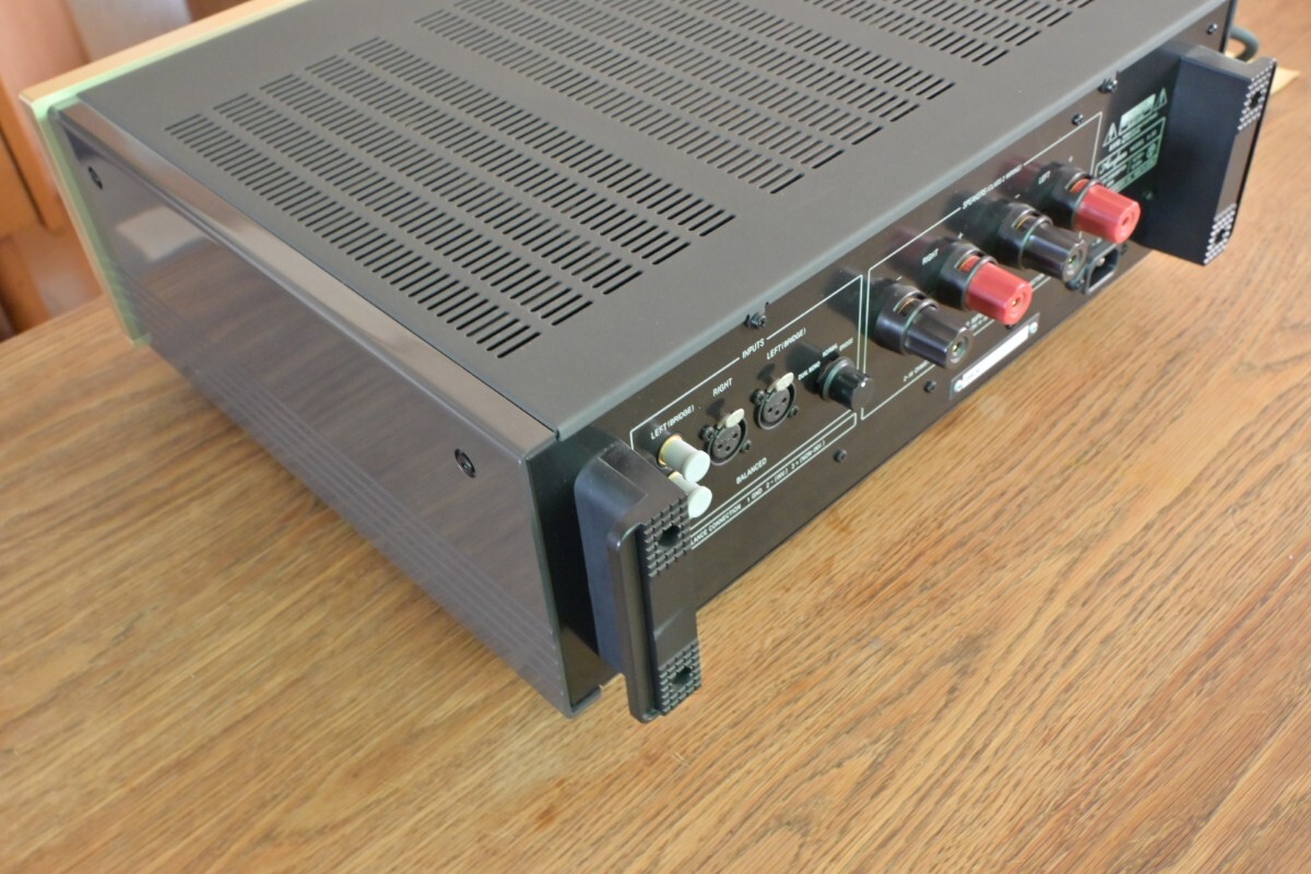 Accuphase　アキュフェーズ　 A-30 パワーアンプ　美品で完動品　_7