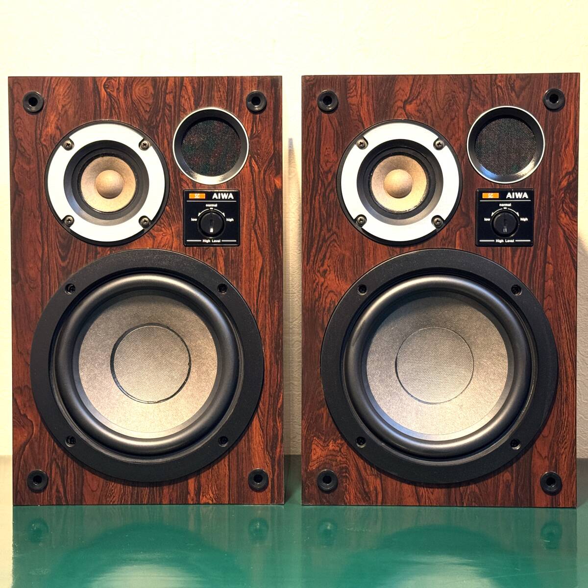 AIWA アイワ SC-61 2ウェイ・2スピーカー・バスレフ方式・低域:16cm