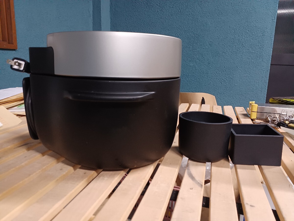 BALMUDA バルミューダ K03A-BK 電気炊飯器 ブラック 3合炊き 炊飯器　ジャー ゴハン Gohan The_4