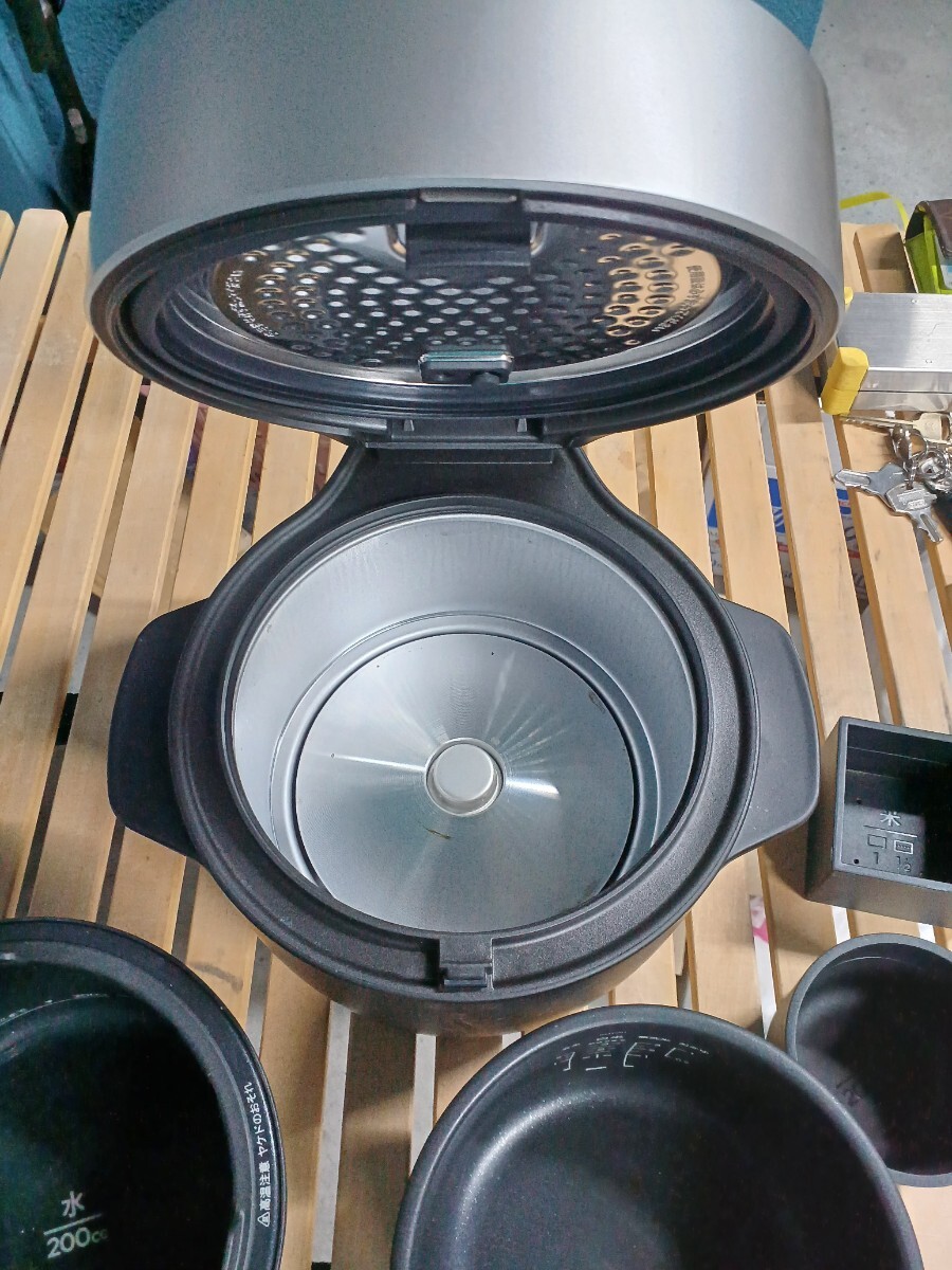 BALMUDA バルミューダ K03A-BK 電気炊飯器 ブラック 3合炊き 炊飯器　ジャー ゴハン Gohan The_9