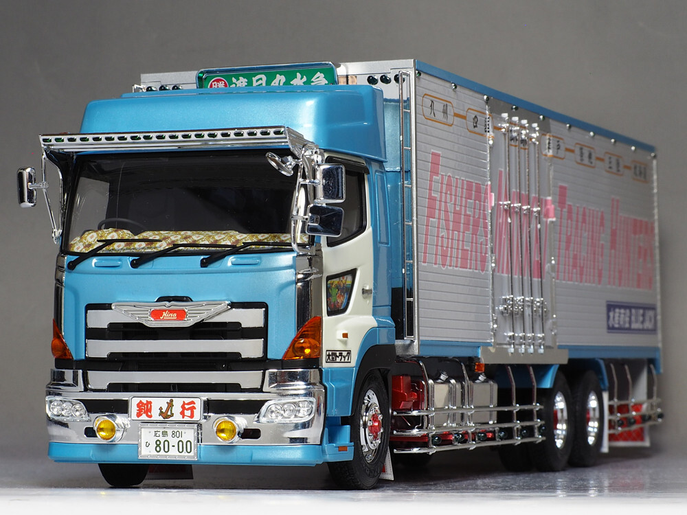 □アオシマ 1/32 日野 プロフィア デコトラ プラモデル 完成品
