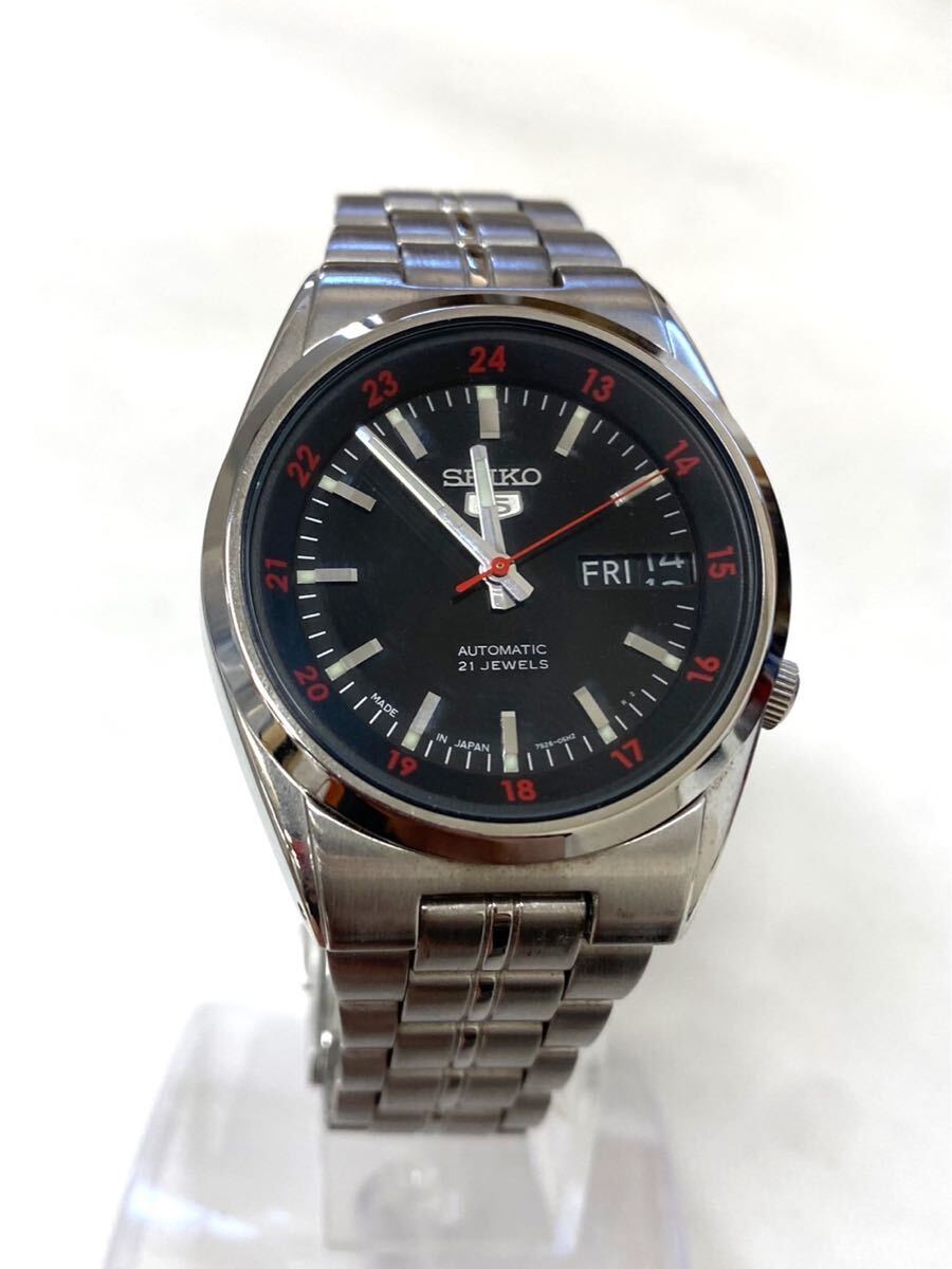 あ*]様 SNK581 SEIKO5 セイコー5 7S26-02C0 自動巻 裏 美品 SEIKO セイコー 5 ファイブ 7S26-02C0 自動巻き ブラック文字盤