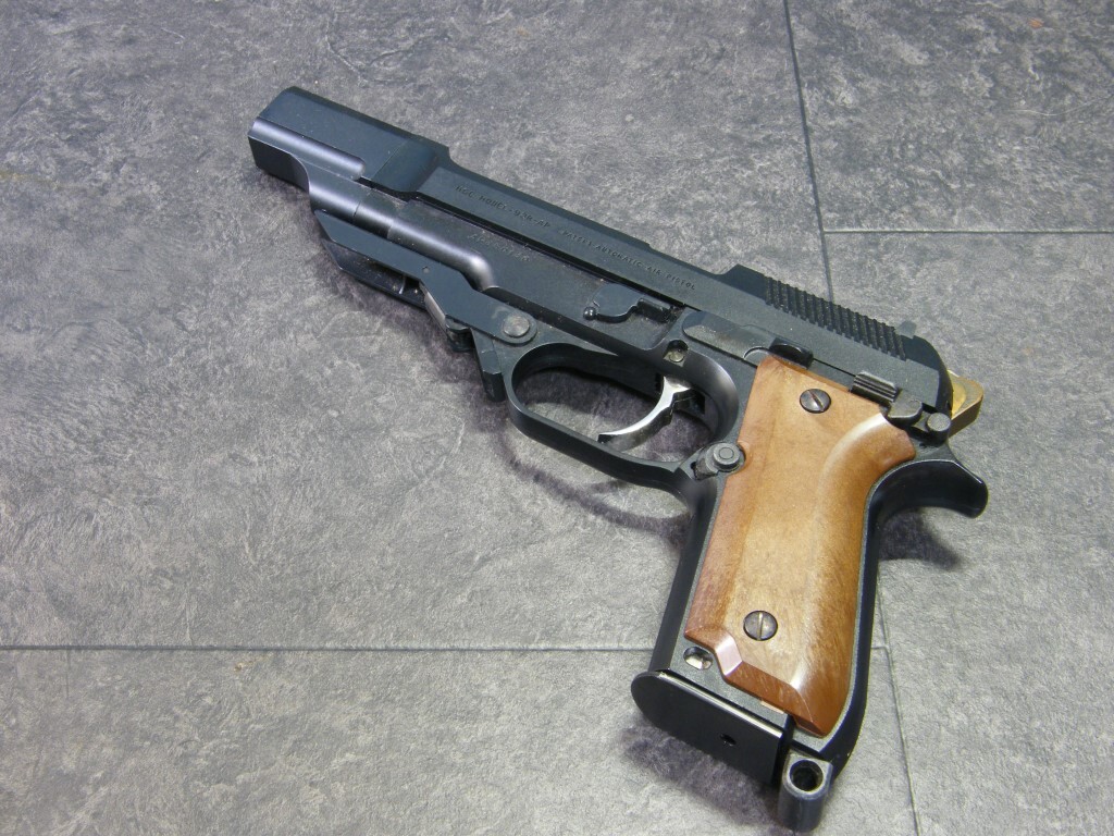 MGCガスガン・M93RーHG（ホップなし、ブローバックなし固定スライド）旧型マガジンタイプ_7