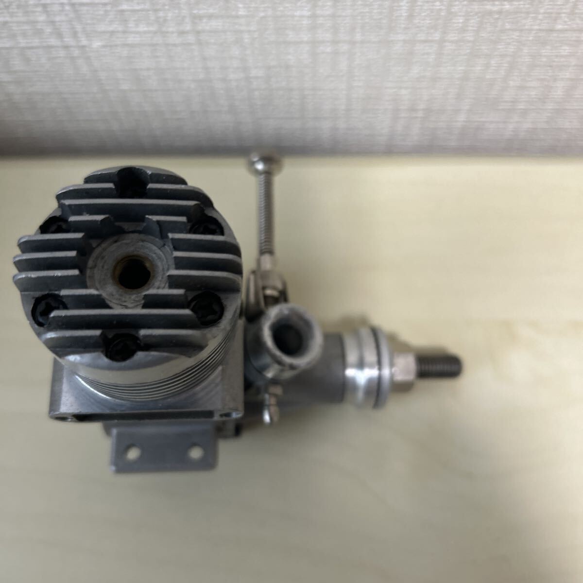 Uコン（コントロールライン）飛行機用エンジン　　　　エンヤ35-3B、※純正マフラー（中古）、エンヤ製スピンナーナット（新品）付属_4