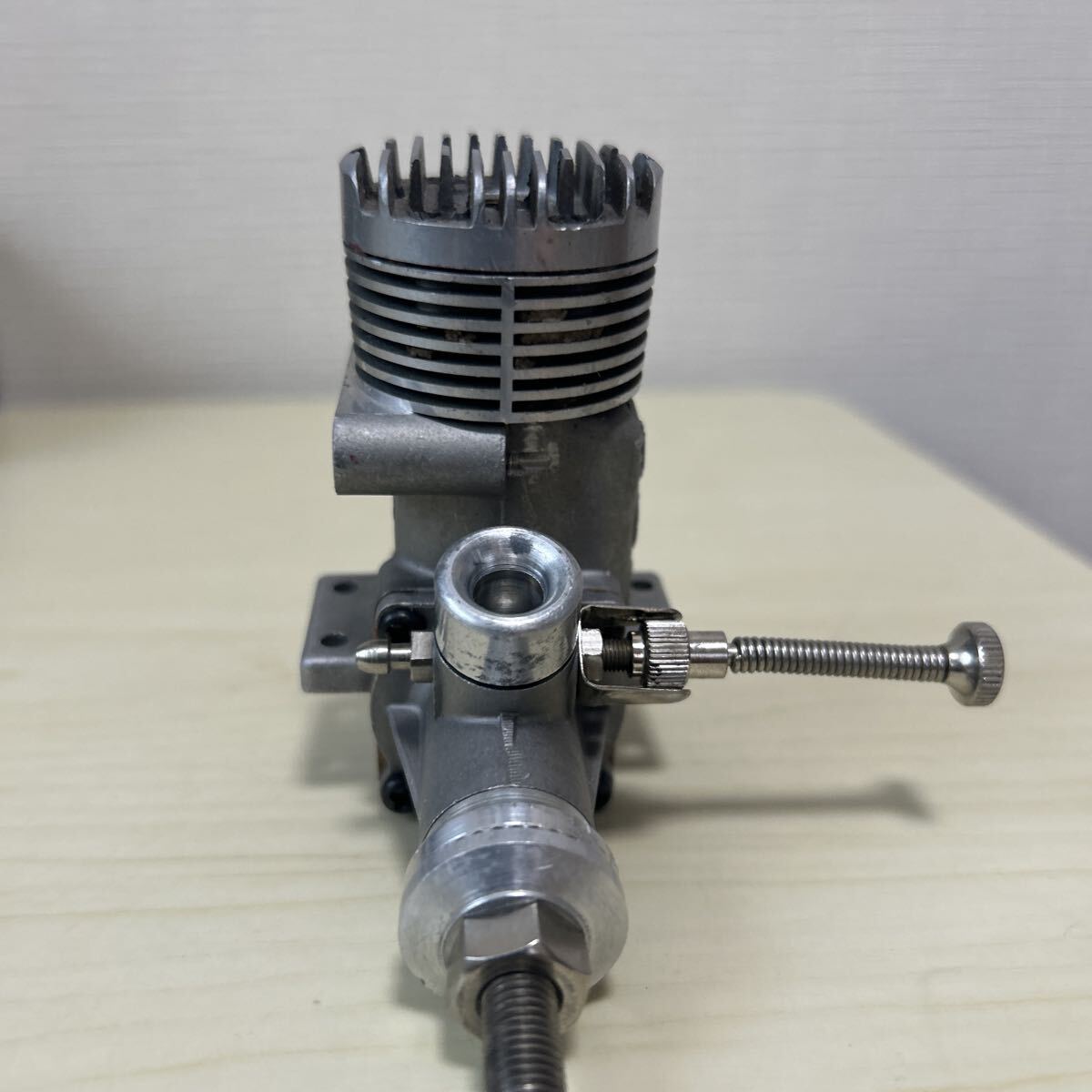 Uコン（コントロールライン）飛行機用エンジン　　　　エンヤ35-3B、※純正マフラー（中古）、エンヤ製スピンナーナット（新品）付属_5