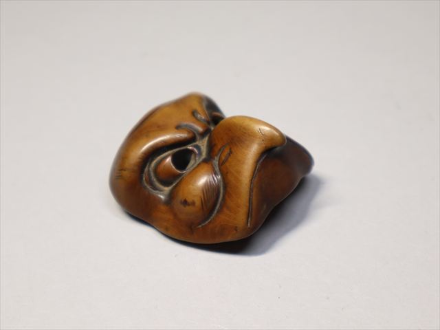 時代提げ物 面変絡繰根付 在銘 天然素材 高5.2cm幅3.9cm重30ｇ緻密彫 時代提物 人物根付 天然素材 在銘一之【翁と米俵】横幅約4.5cm 重さ約