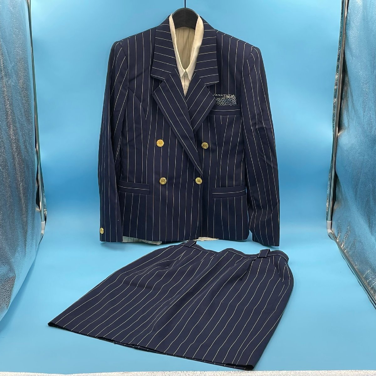 ANA 8代目 制服の値段と価格推移は？｜1件の売買データからANA 8代目