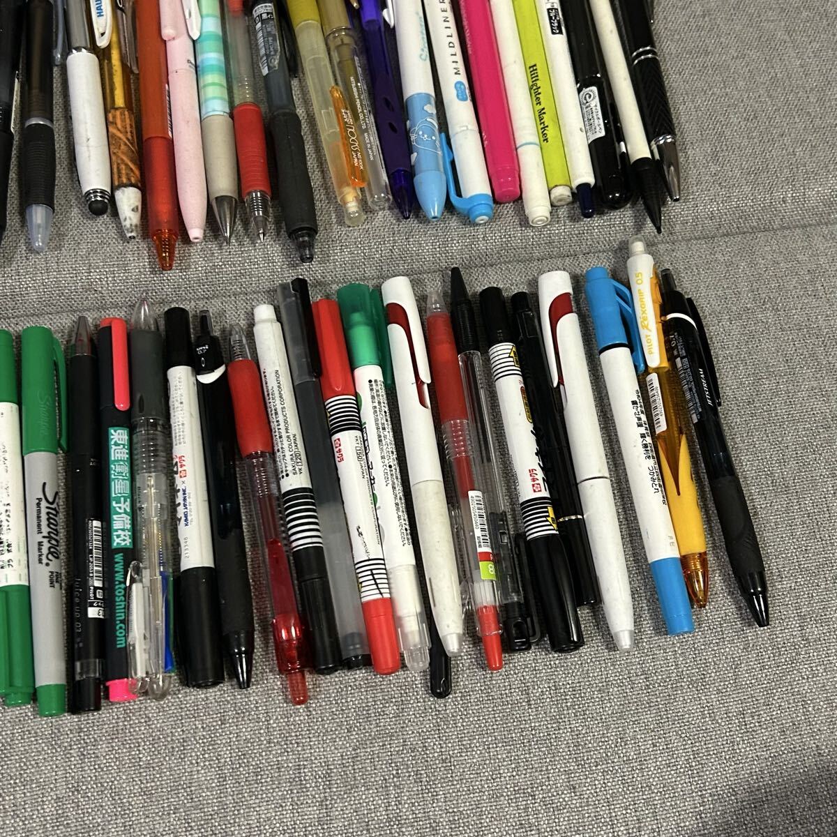 や*ま様 【まとめ売り】 シャーペン ボールペン 廃番 廃盤 大量 筆記用具 まとめ売り】 シャーペン ボールペン 廃番 廃盤 大量 筆記具 pilot 等