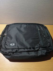 新品未使用　サロモン　4WAYバッグ