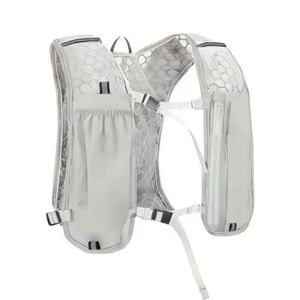 軽量ランニングベスト リュック型バックパック 通気性抜群 反射素材付き マラソン・登山