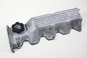 トヨタ　１C ディーゼル　シリンダーヘッドカバー　タペットカバー　