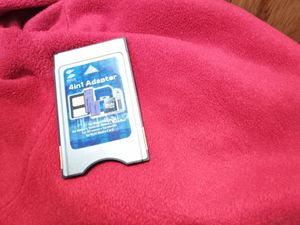 送料無料　サンワサプライ　4in1 PC カードアダプター　SD MMC スマートメディア　メモリ