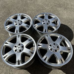 メルセデスベンツ 8J 19インチ