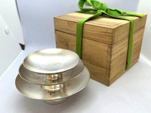 内閣総理大臣 銀杯の値段と価格推移は？｜32件の売買データから内閣