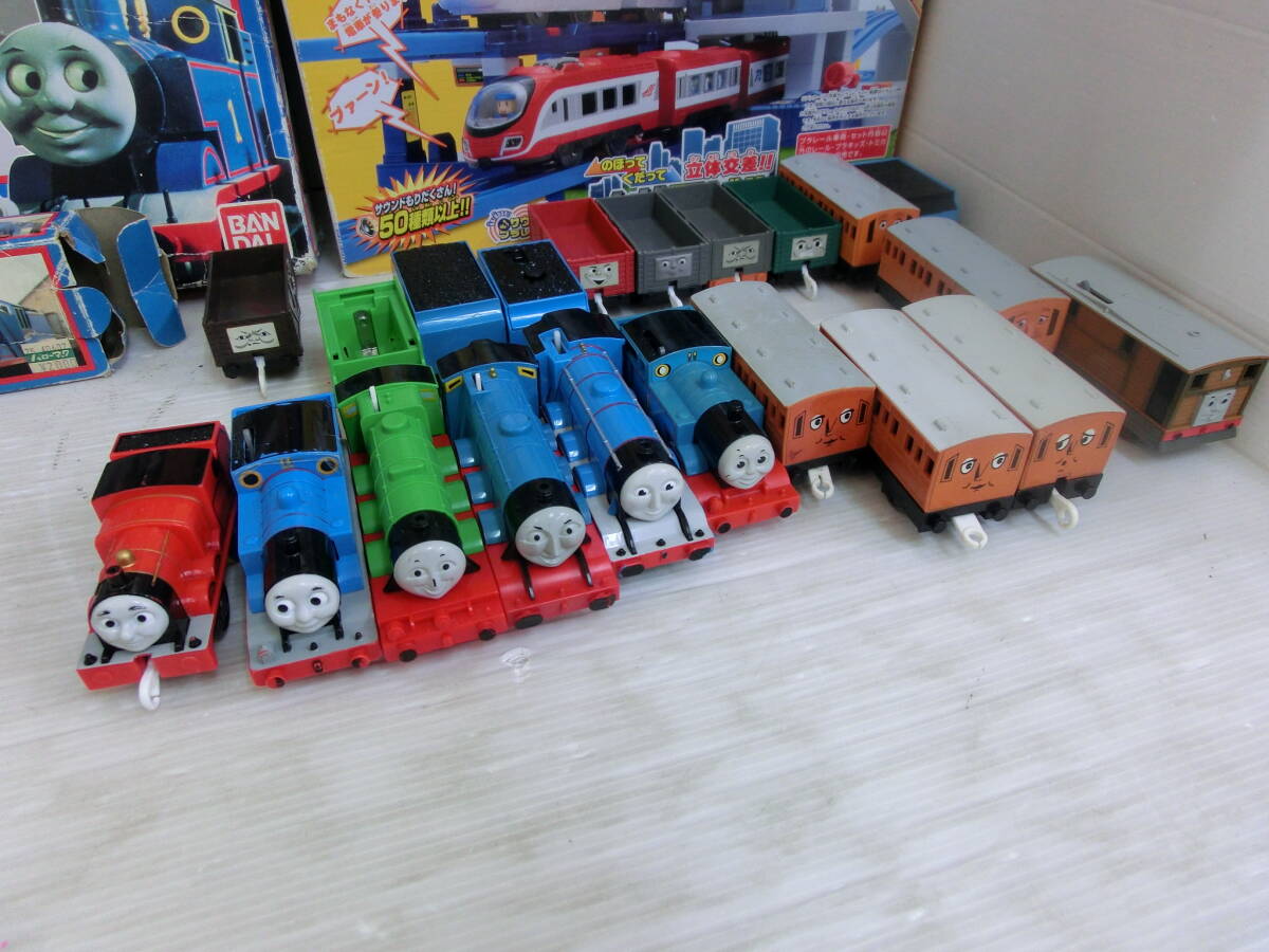 DM994☆プラレールまとめて☆DXきかんしゃトーマス操車場☆トーマス