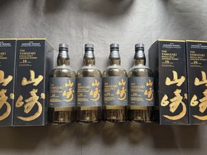 山崎18年 空瓶のYahoo!オークション(旧ヤフオク!)の相場・価格を見る