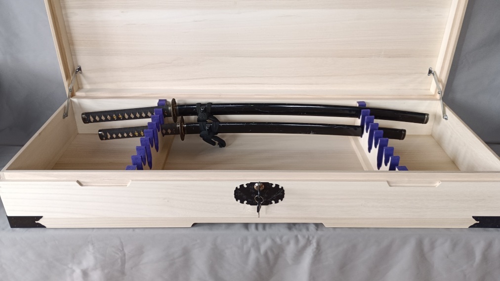 ◇錠付8振り用・刀箱◇内法長さ115cm◇刀箪笥・刀剣保存箱・桐箱