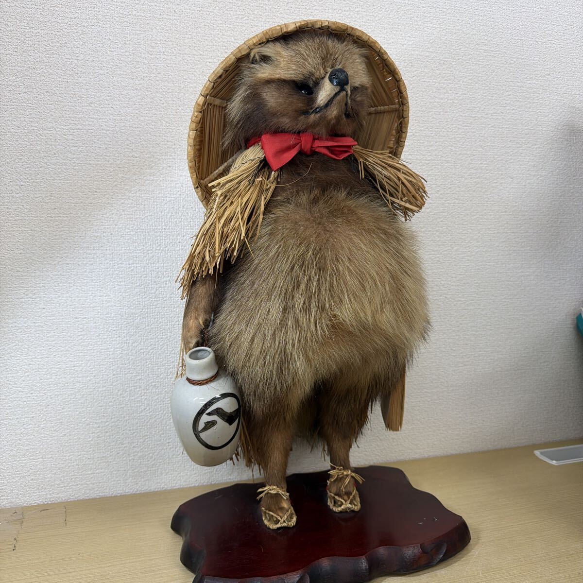 狸の剥製　本物 狸 剥製の値段と価格推移は？｜2件の売買データから狸 剥製の価値が