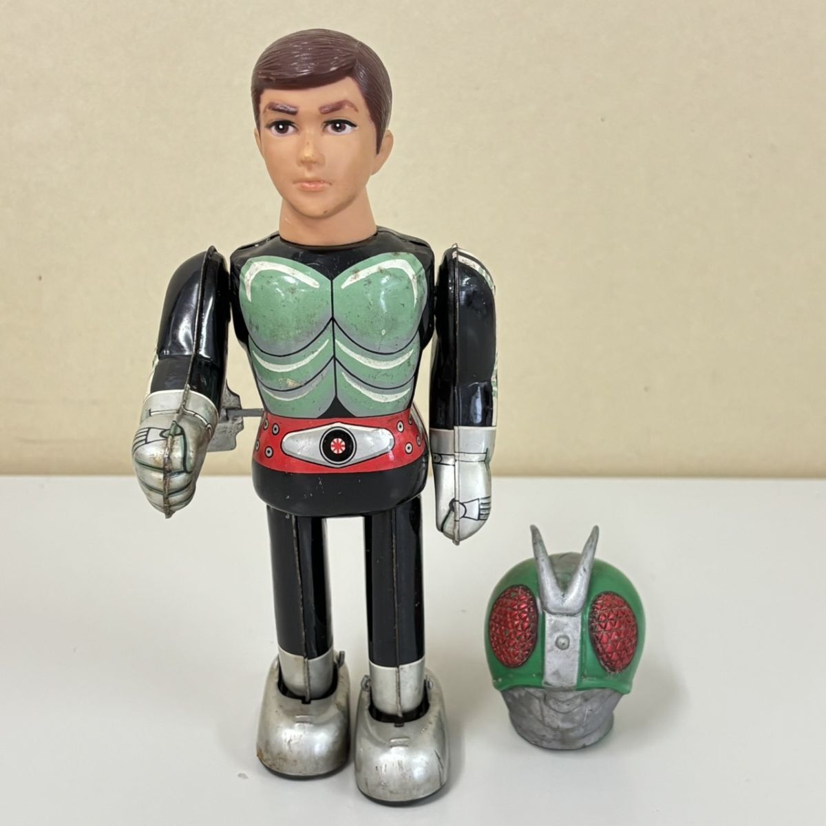 O343-T33-174 ANGEL エンゼル ゼンマイ歩行 仮面ライダー ブリキ製