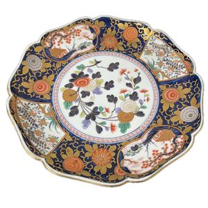 其泉作　極錦金彩鳳凰文　三足 盛皿　（共箱付き） 有田焼 其泉 極錦金彩 鳳凰紋 唐草紋 三足盛皿 取皿