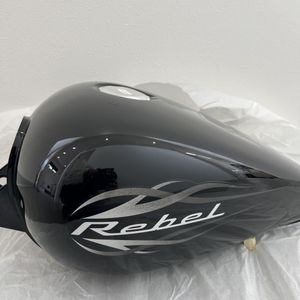 レブル250 純正タンクの値段と価格推移は？｜4件の売買データから