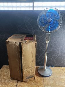 レトロ 扇風機 ナショナルのYahoo!オークション(旧ヤフオク!)の相場