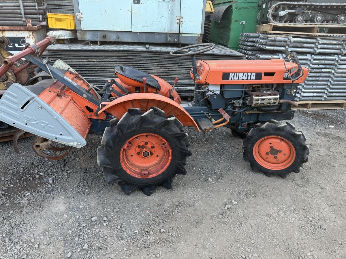 クボタ B6000の値段と価格推移は？｜1件の売買データからクボタ B6000