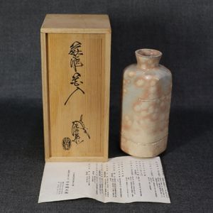 萩焼花入の値段と価格推移は？｜11件の売買データから萩焼花入の価値が