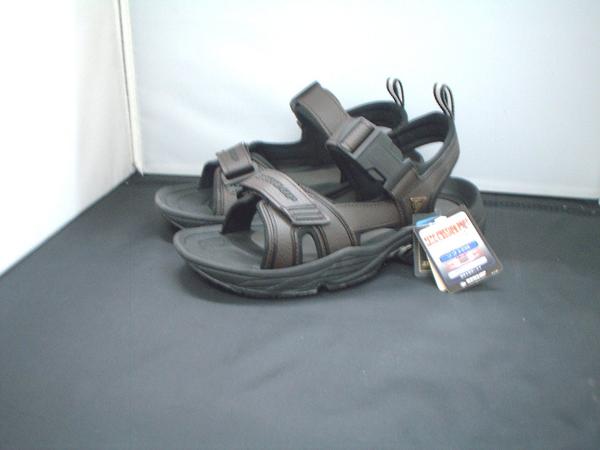 ★25-25.5cm位【送料無料】ダンロップスポ-ツサンル28*茶_新品