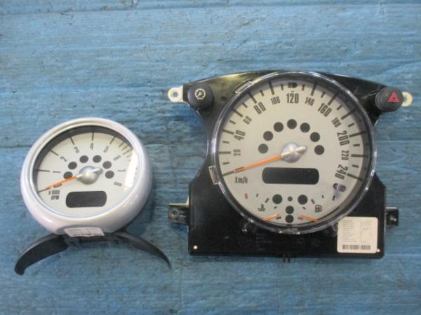 BMW ミニ RA16 R50 純正 スピードメーター+タコメーター 右H車