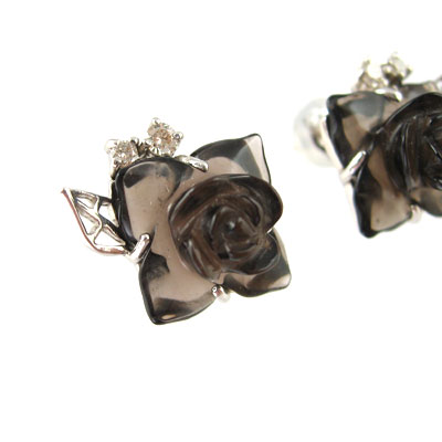 薔薇バラのピアス★スモーキークォーツ★天然ダイヤ付★K18WG製