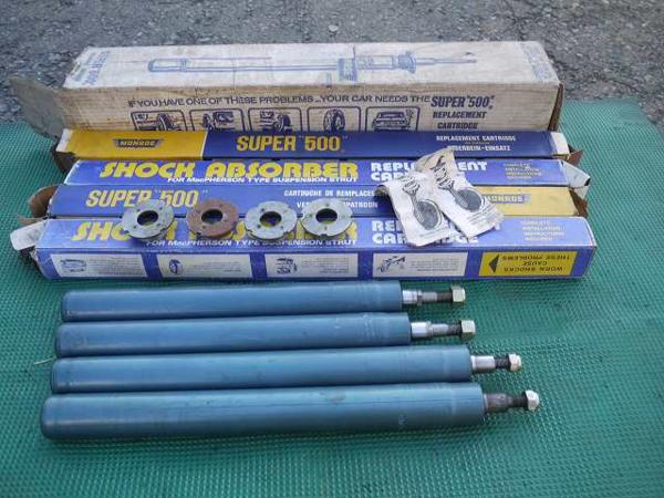 ★未使用★F-1768　S30Z　240Z　モンロー　ショック　一台分