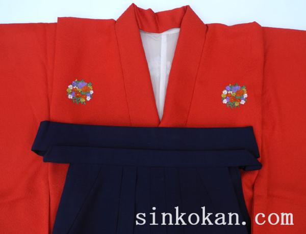 sin □卒業式に□仕立て上り 小振袖 二尺袖着物と袴1791【中古】