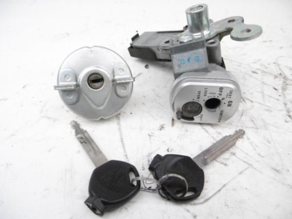 キーセット、スペアキー付き/スマートディオZ4/AF63/016A